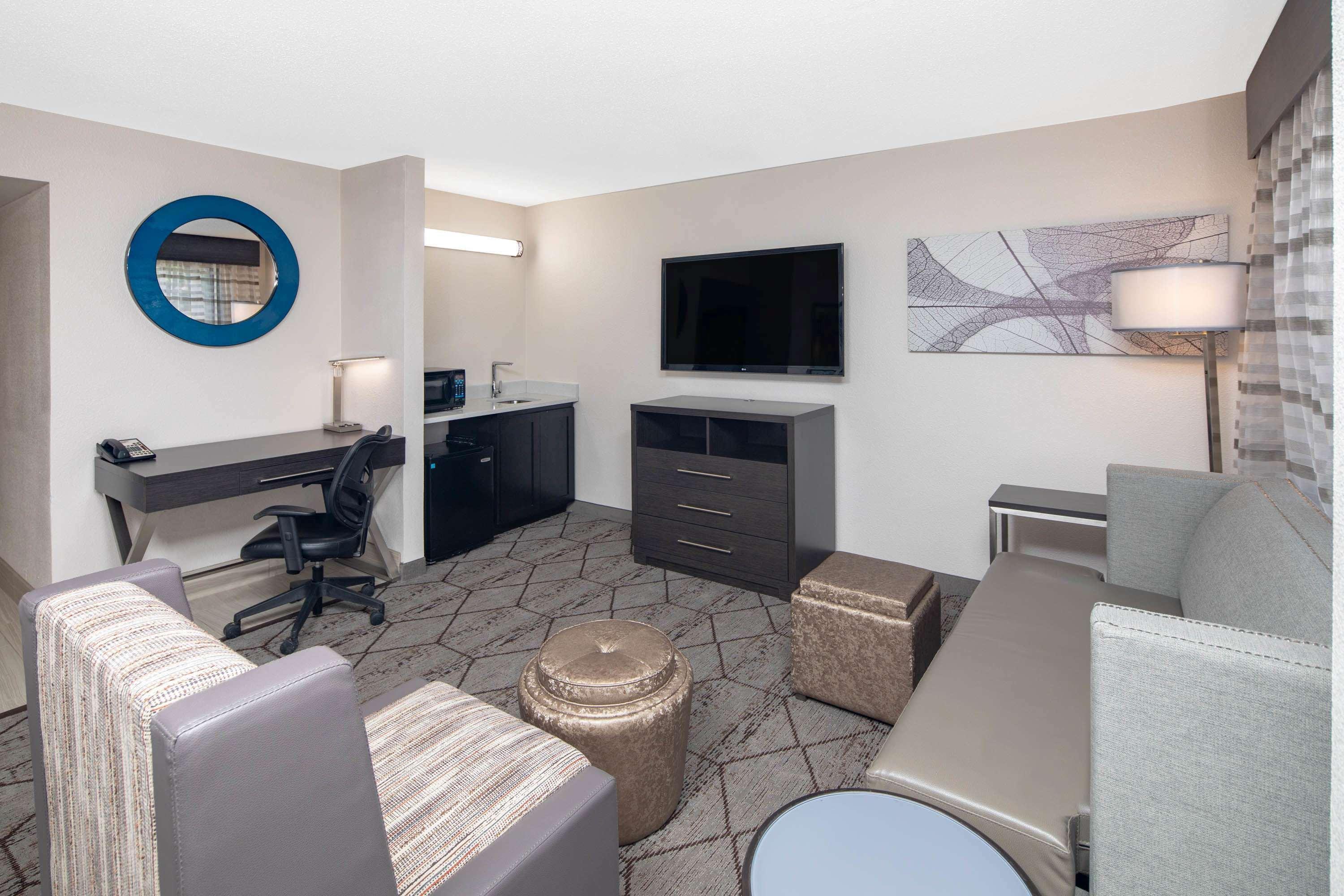 Wingate By Wyndham Greenville Airport Bagian luar foto